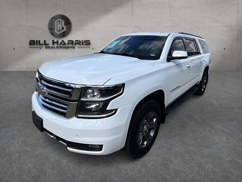 Used 2020 Chevrolet Suburban LT w/ Off-Road Package AWD/4WD image 2
