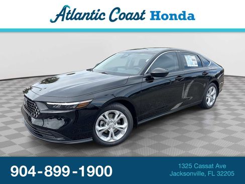 Used 2025 Honda Accord LX image 1