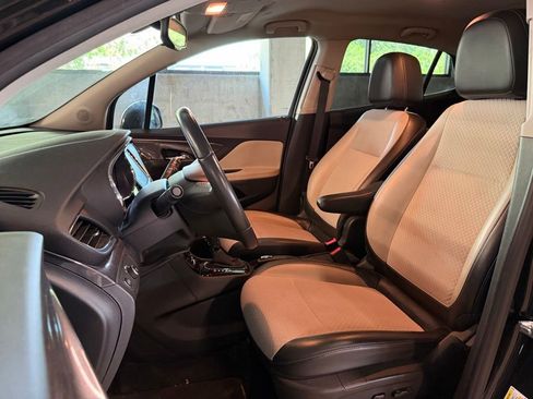 Used 2018 Buick Encore Preferred FWD image 5
