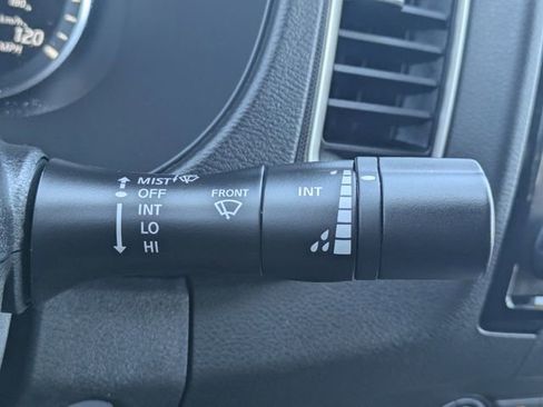 Used 2022 Nissan Frontier SV image 26