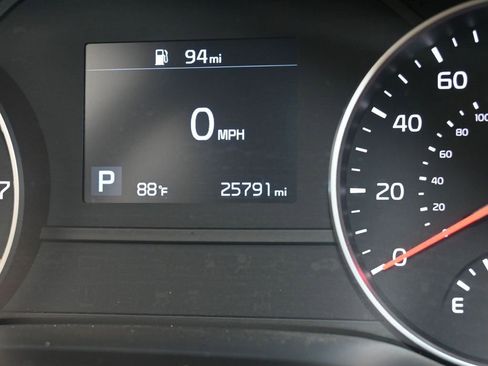 Used 2022 Kia Sportage LX image 27