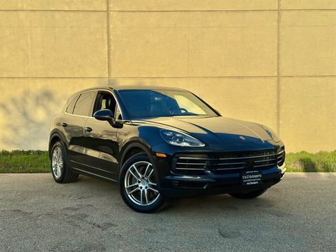 Used 2019 Porsche Cayenne S AWD/4WD image 2