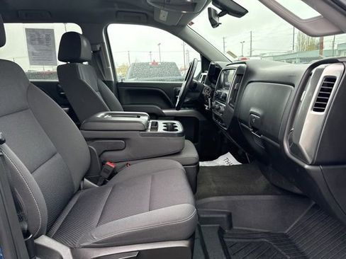 Used 2018 Chevrolet Silverado 1500 LT w/ LT Eassist Package image 12