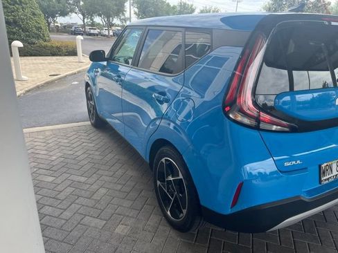 Used 2023 Kia Soul EX FWD image 4