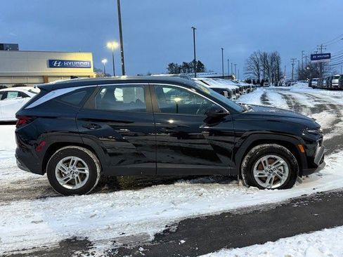 Certified 2025 Hyundai Tucson SE image 7