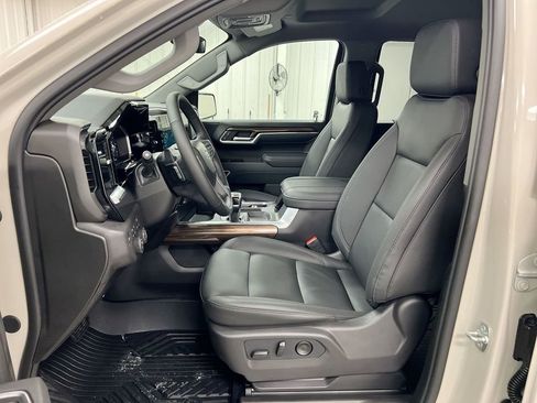 New 2026 Chevrolet Silverado 1500 RST w/ Convenience Package II AWD/4WD image 19