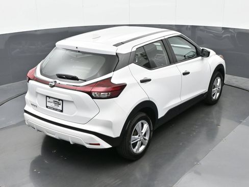 Used 2022 Nissan Kicks S FWD image 31