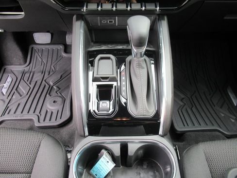 New 2026 GMC Canyon Elevation w/ Convenience Package RWD image 21