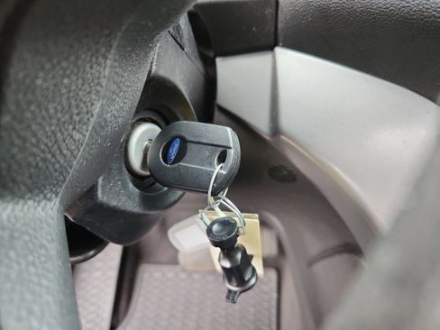 Used 2016 Ford Escape SE image 30