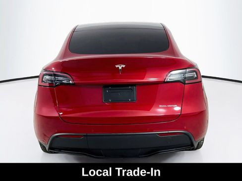 Used 2022 Tesla Model Y Long Range AWD/4WD image 6