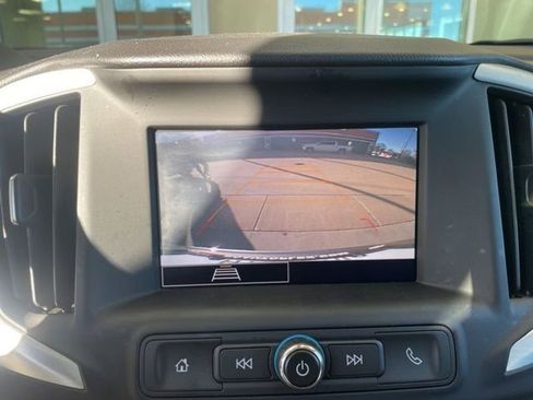 Used 2023 GMC Terrain SLE image 14