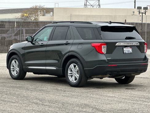 Certified 2023 Ford Explorer XLT image 6