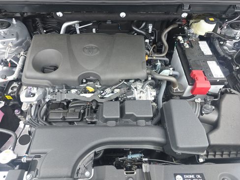 Used 2025 Toyota RAV4 LE image 17