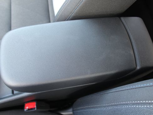 Used 2025 Chevrolet Trax LS w/ LS Convenience Package image 32