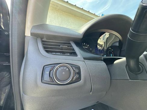 Used 2013 Ford Edge SE image 39