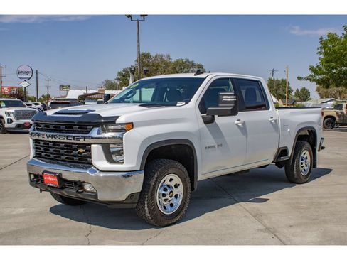 Used 2020 Chevrolet Silverado 2500 LT w/ Remote Start Package AWD/4WD image 4