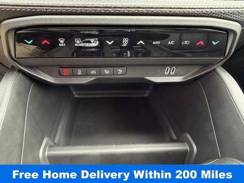 New 2026 Jeep Cherokee Overland image 19