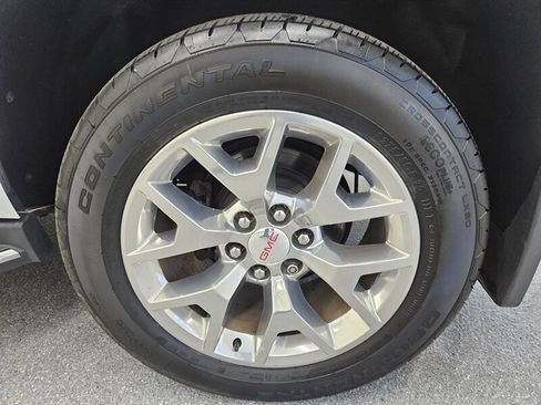 Used 2020 GMC Yukon SLE w/ SLE Value Package image 13