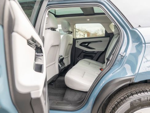 Certified 2025 Land Rover Range Rover Evoque S image 33