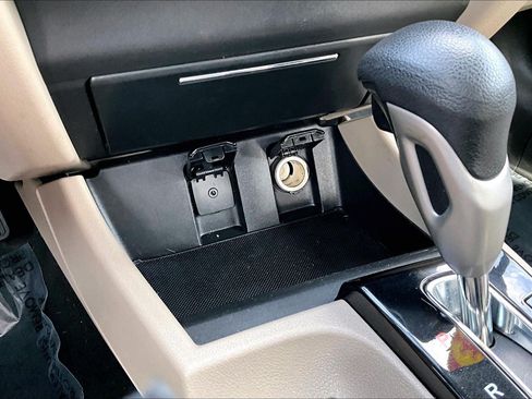 Used 2013 Honda Civic LX image 24