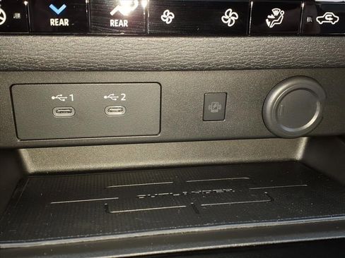 New 2025 Mitsubishi Outlander SEL image 24