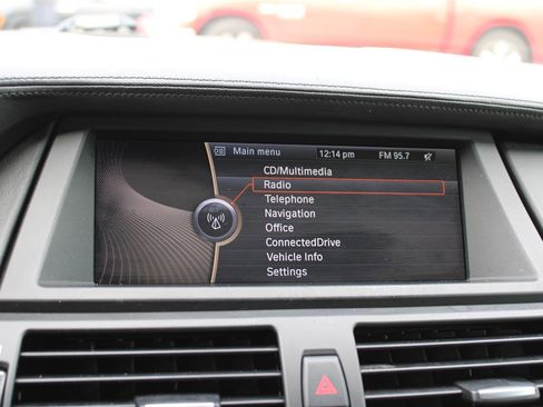 Used 2012 BMW X5 M image 24