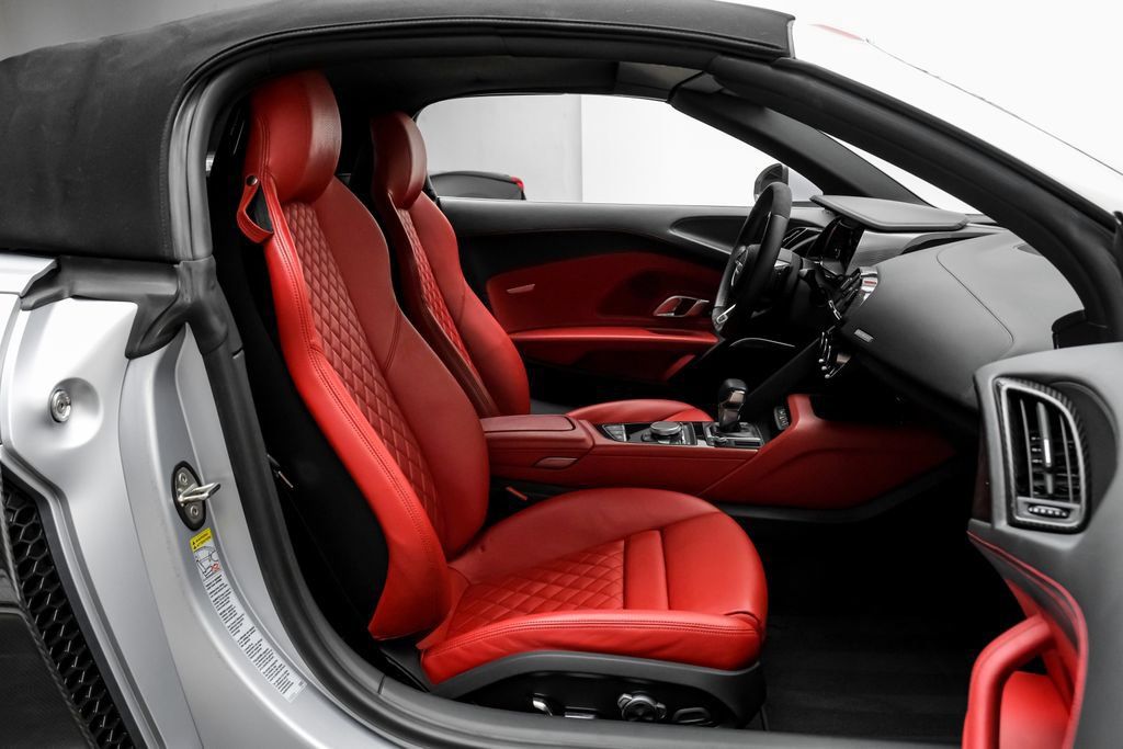 Used 2018 Audi R8 V10 AWD/4WD image 39