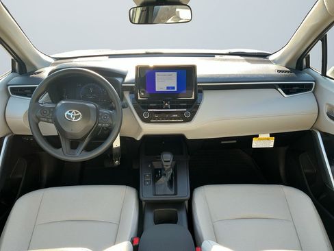 New 2026 Toyota Corolla Cross L image 11