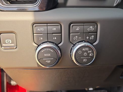 New 2026 GMC Sierra 2500 AT4X w/ AT4X AEV Edition AWD/4WD image 27
