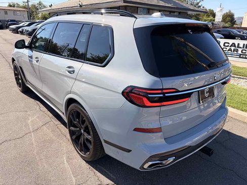 Used 2024 BMW X7 xDrive40i w/ M Sport Package AWD/4WD image 3