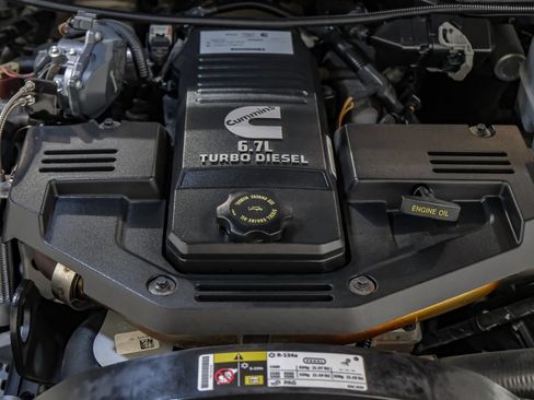 Used 2018 RAM 2500 Laramie w/ Sport Appearance Group AWD/4WD image 56