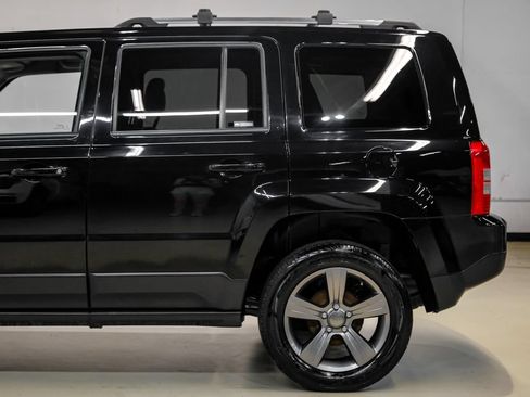 Used 2017 Jeep Patriot Sport w/ Power Value Group FWD image 17