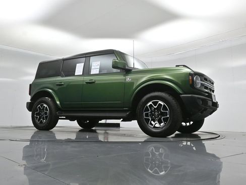 Certified 2025 Ford Bronco Outer Banks image 4