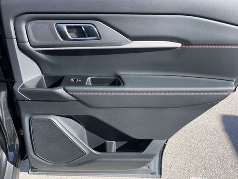 New 2026 Ford Explorer ST-Line w/ ST-Line Street Pack RWD image 27