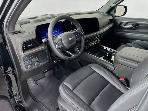 Used 2025 Chevrolet Tahoe LT image 9