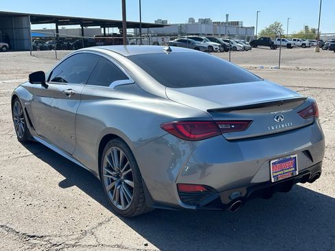 Used 2017 INFINITI Q60 Red Sport 400 image 7