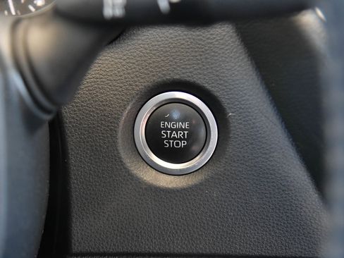 Used 2023 Toyota Corolla SE w/ SE Premium Package FWD image 29