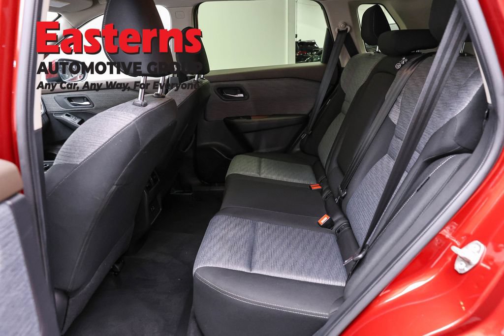 Used 2023 Nissan Rogue SV AWD/4WD image 22