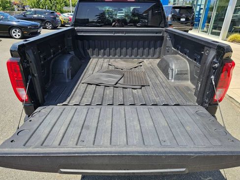 Used 2020 GMC Sierra 1500 Elevation w/ Elevation Value Package AWD/4WD image 13