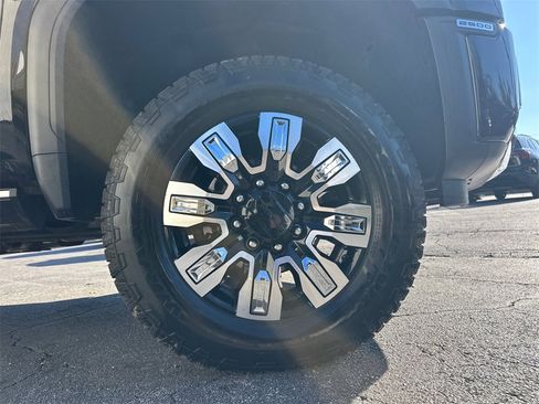 Used 2025 GMC Sierra 2500 Denali w/ Denali Reserve Package image 13