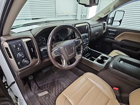 Used 2018 GMC Sierra 1500 Denali w/ Denali Ultimate Package image 12