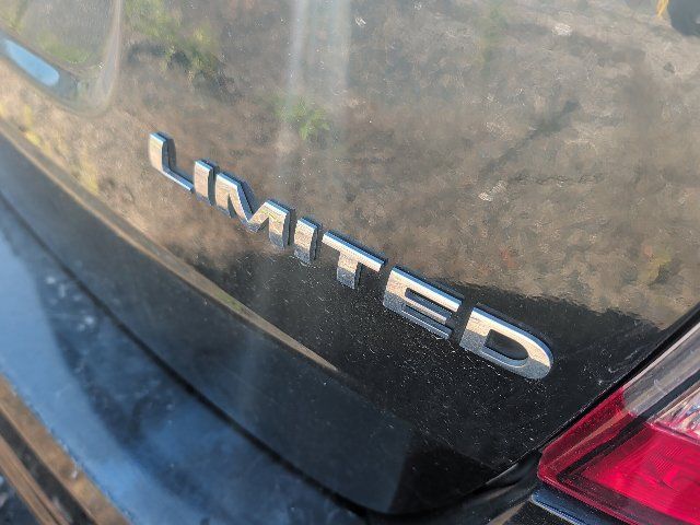 Used 2014 Ford Edge Limited FWD image 11