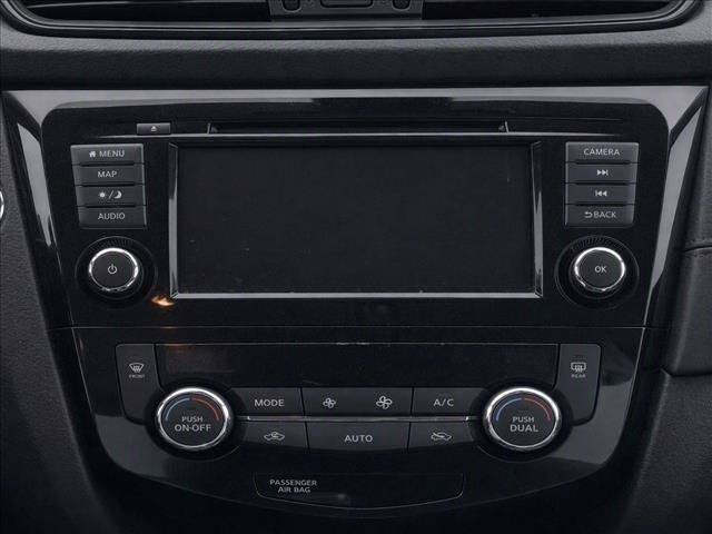 Used 2018 Nissan Rogue SL w/ Premium Package FWD image 9