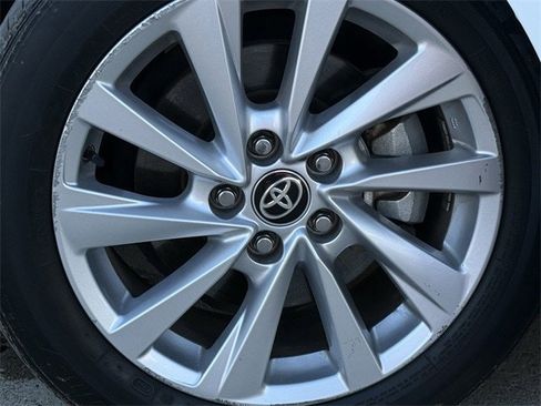 Used 2024 Toyota Camry LE image 9