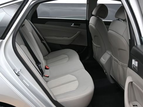 Used 2016 Hyundai Sonata SE image 33