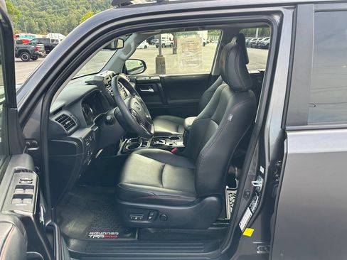 Used 2020 Toyota 4Runner TRD Pro AWD/4WD image 12