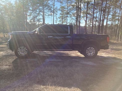 Used 2021 GMC Sierra 2500 Denali w/ Denali Ultimate Package image 2