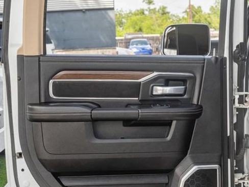 Used 2022 RAM 2500 Laramie AWD/4WD image 34