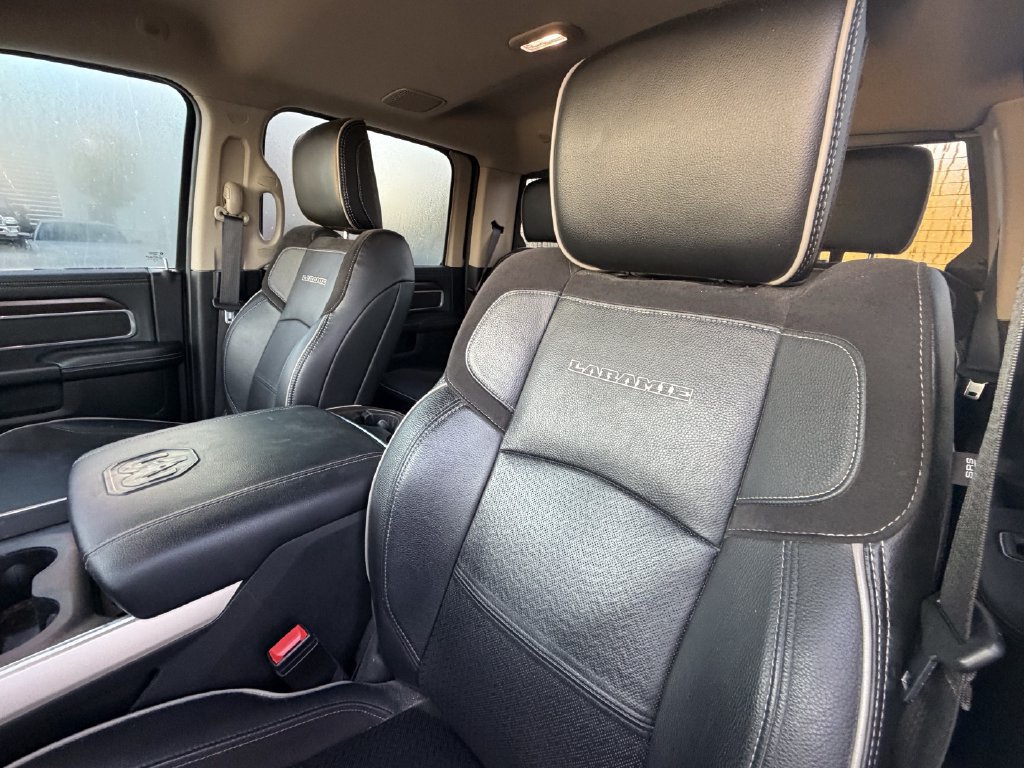Used 2022 RAM 3500 Laramie AWD/4WD image 8
