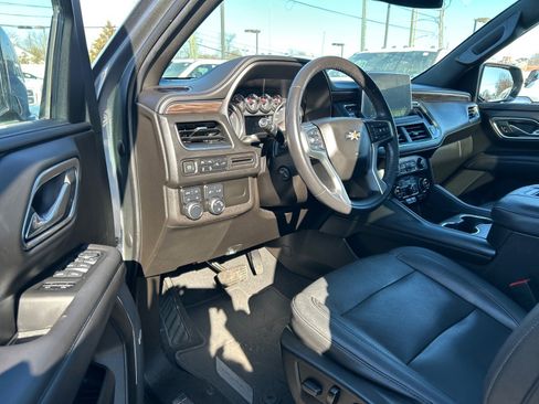 Used 2021 Chevrolet Tahoe Z71 w/ Luxury Package image 8